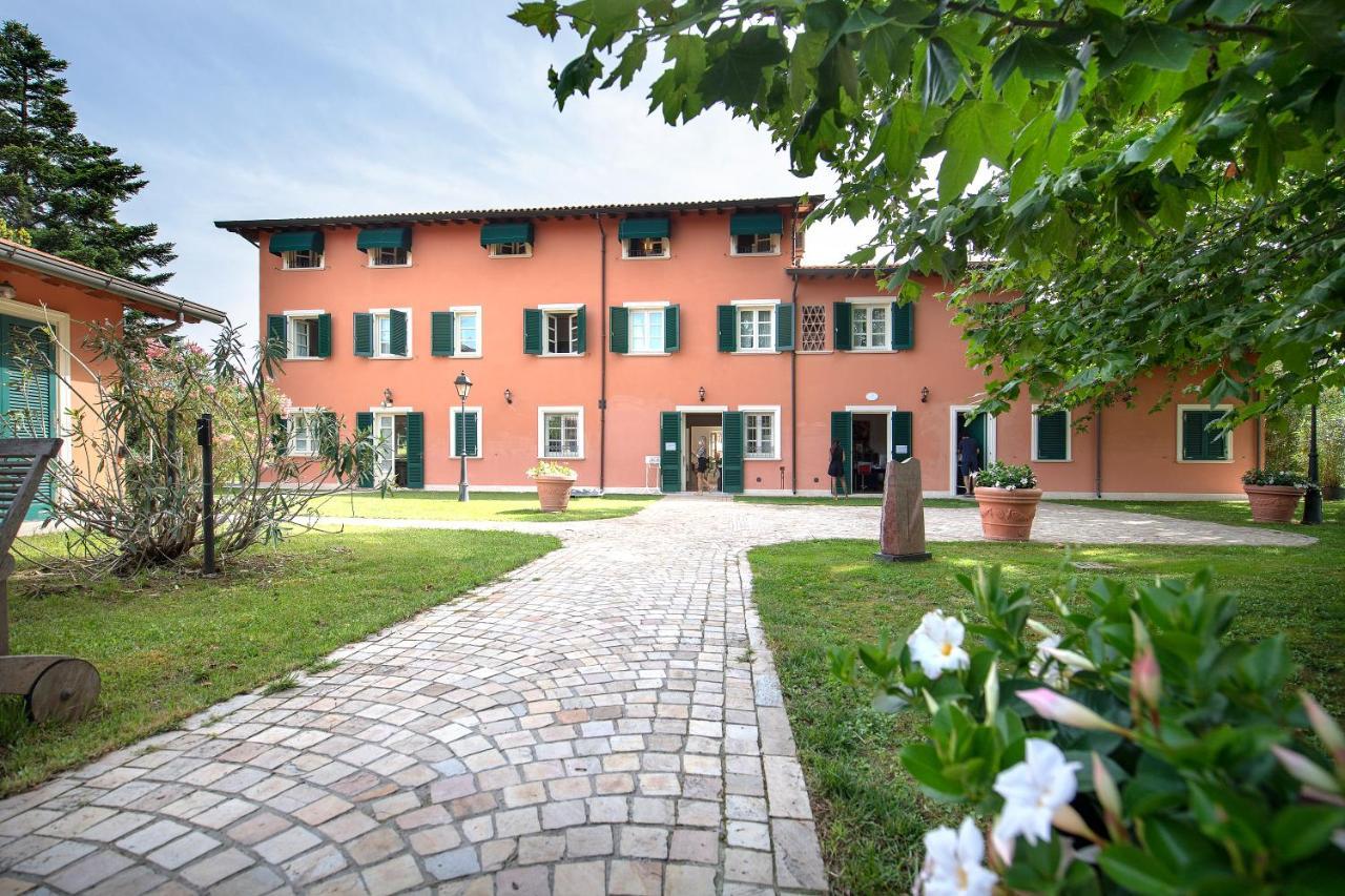 Relais Villa Isabel Пьетразанта Экстерьер фото